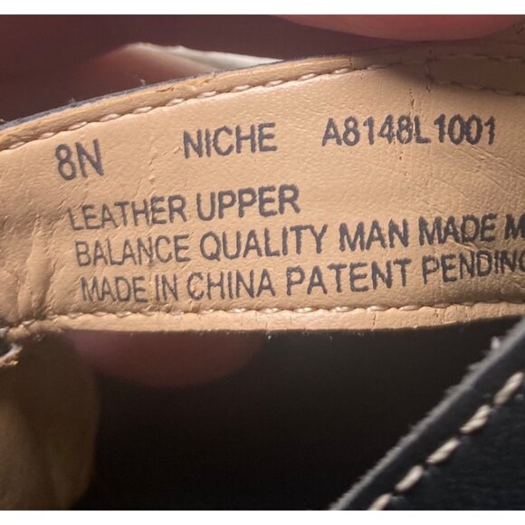 Naturalizer Womens Black Leather Sandals  Metallic Accents Adjustable Strap 8N - Picture 7 of 7